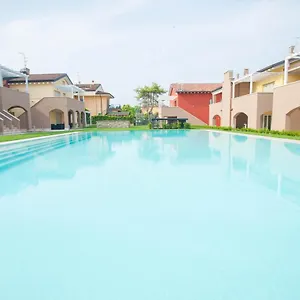 italianflat-peschiera-terrace.hotelinveneto.com/
